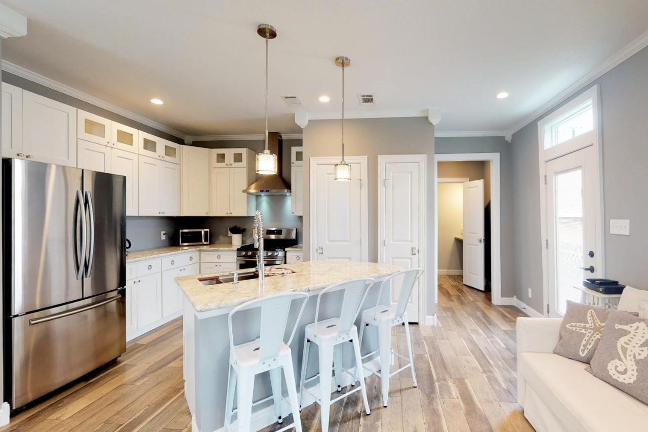 The Breezy Bungalow Galveston Exteriör bild